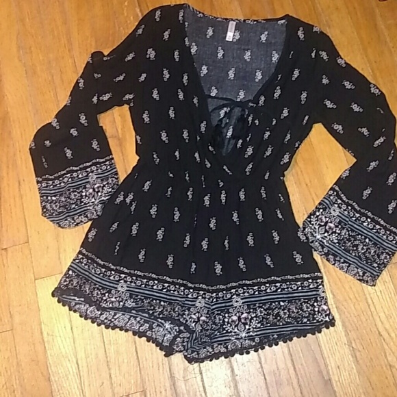 Xhilaration Pants - Sleeved Romper